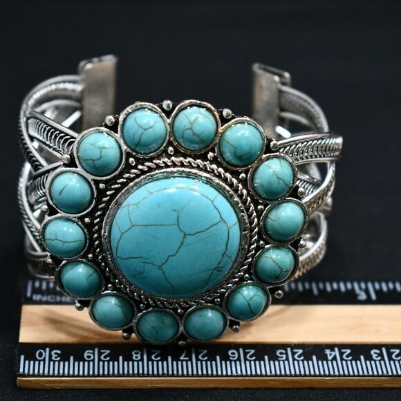 Vintage Silver Tone Cuff Bracelet Turquoise Howlite Cabochon Statement 7" - Picture 8 of 10
